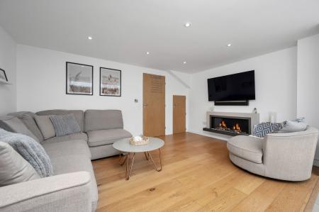 3 bedroom Terraced House for sale in Little Casterton Road, Stamford, PE9