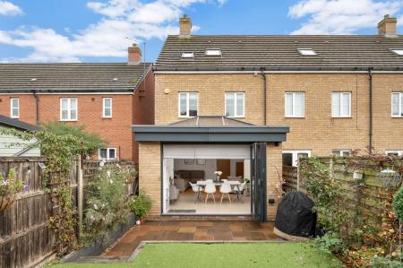 3 bedroom Terraced House for sale in Little Casterton Road, Stamford, PE9