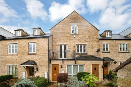 Pauleys Court, Stamford, PE9