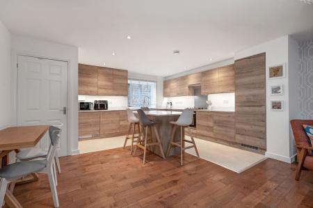 2 bedroom Maisonette for sale in Pauleys Court, Stamford, PE9