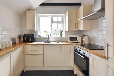 3 bedroom Terraced House for sale in Conduit Road, Stamford, PE9