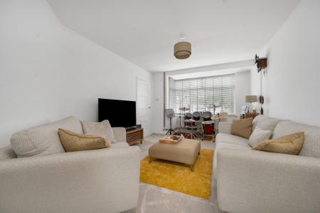 3 bedroom Semi-detached house for sale in Lonsdale Road, Stamford, PE9