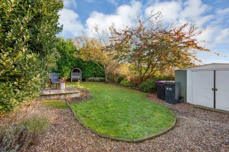 3 bedroom Semi-detached house for sale in Queens Walk, Stamford, PE9