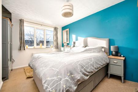 3 bedroom Semi-detached house for sale in Braemar Close, Stamford, PE9