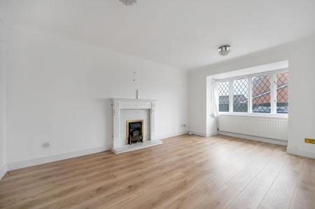 4 bedroom Detached house for sale in Woodhead Close, Stamford, PE9