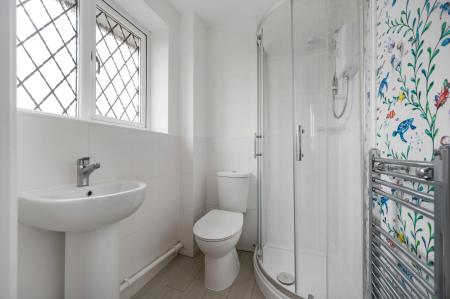 4 bedroom Detached house for sale in Woodhead Close, Stamford, PE9