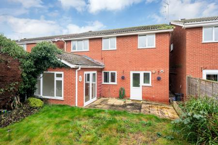 4 bedroom Detached house for sale in Woodhead Close, Stamford, PE9