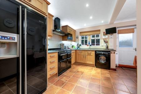 4 bedroom Semi-detached house for sale in Highgate Green, Elton, PE8