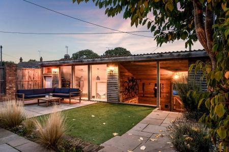 3 bedroom Detached house for sale in Denford Road, Ringstead, NN14