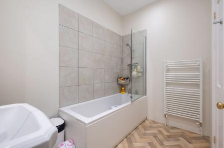 3 bedroom Semi-detached house for sale in Conduit Road, Stamford, PE9