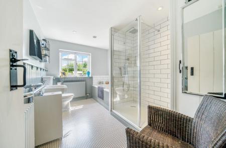 4 bedroom End of terrace house for sale in Little Casterton, Stamford, PE9