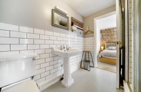 4 bedroom End of terrace house for sale in Little Casterton, Stamford, PE9