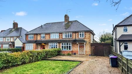4 bedroom Semi-detached house for sale in Roman Bank, Stamford, PE9