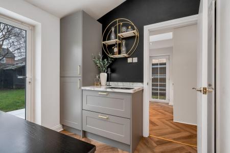 4 bedroom Detached house for sale in Cedar Road, Stamford, PE9