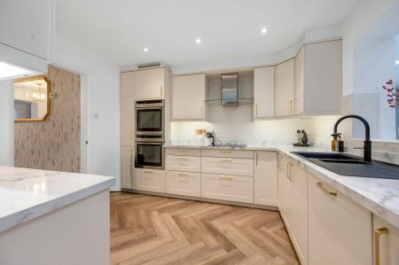 4 bedroom Detached house for sale in Cedar Road, Stamford, PE9