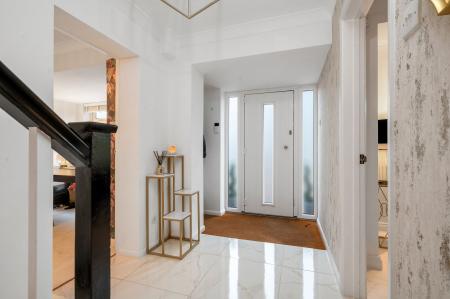 4 bedroom Detached house for sale in Cedar Road, Stamford, PE9