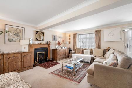 3 bedroom Cottage for sale in Austin Street, Stamford, PE9