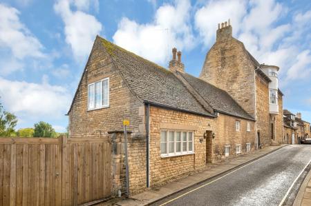 3 bedroom Cottage for sale in Austin Street, Stamford, PE9