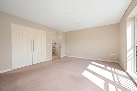 4 bedroom Town house for sale in Anseres Place, Stamford, PE9