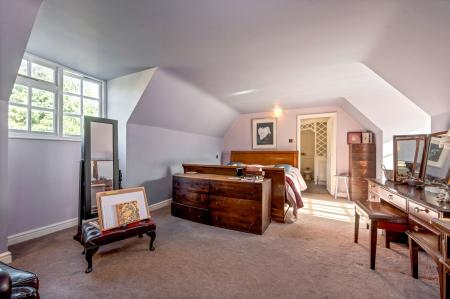 6 bedroom Detached house for sale in Manor Road, Sutton, PE5