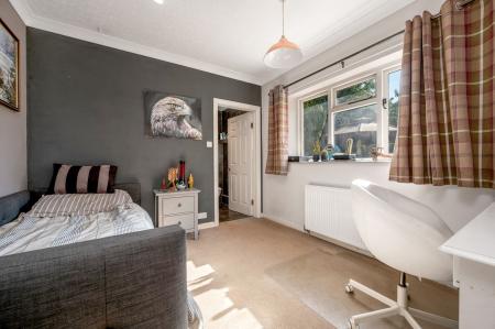 6 bedroom Detached house for sale in Manor Road, Sutton, PE5