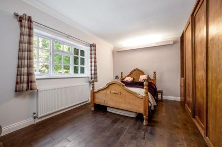 6 bedroom Detached house for sale in Manor Road, Sutton, PE5