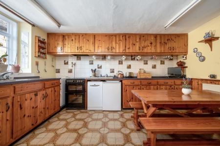 4 bedroom Detached house for sale in High Street, Duddington, PE9