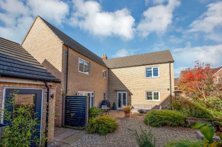 4 bedroom Detached house for sale in Goody Rudkin Close, Stamford, PE9