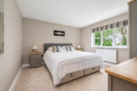 5 bedroom Detached house for sale in Tricklebank Gardens, Stamford, PE9