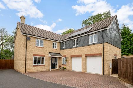 Tricklebank Gardens, Stamford, PE9