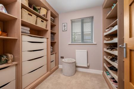 5 bedroom Detached house for sale in Tricklebank Gardens, Stamford, PE9