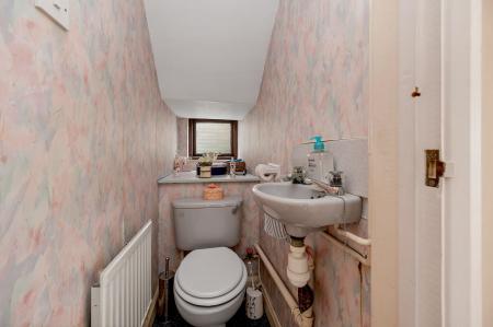 3 bedroom Detached house for sale in Drift Avenue, Stamford