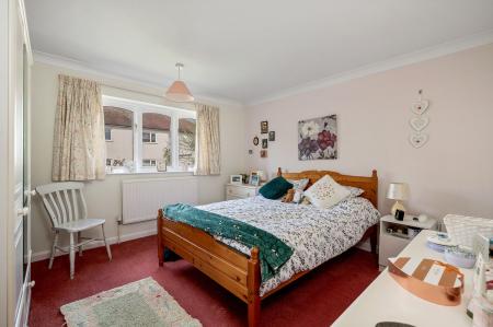 3 bedroom Detached house for sale in Drift Avenue, Stamford