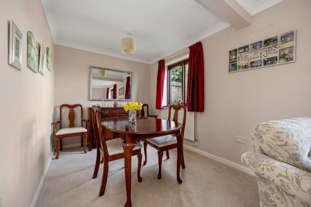 3 bedroom Detached house for sale in Drift Avenue, Stamford
