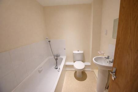 3 bedroom Town house for sale in Harrisons Walk, Thrapston, NN14