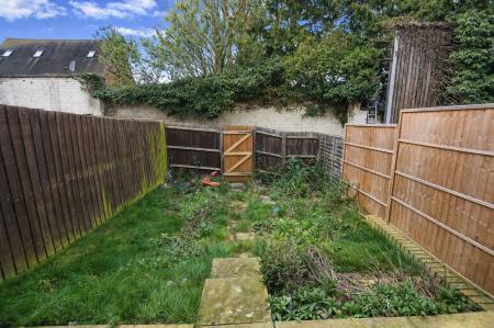 3 bedroom Town house for sale in Harrisons Walk, Thrapston, NN14