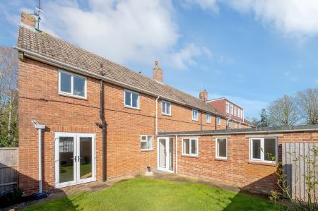 3 bedroom End of terrace house for sale in Newport Way, Ufford, PE9