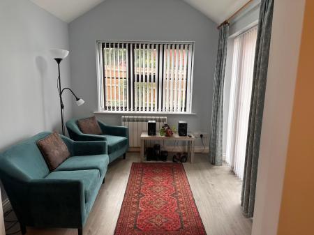 5 bedroom Detached house for sale in Tobias Grove, Stamford, PE9