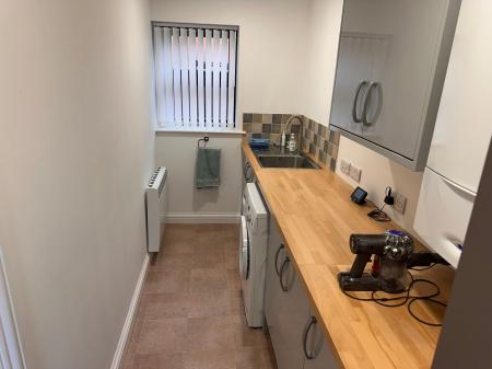 5 bedroom Detached house for sale in Tobias Grove, Stamford, PE9