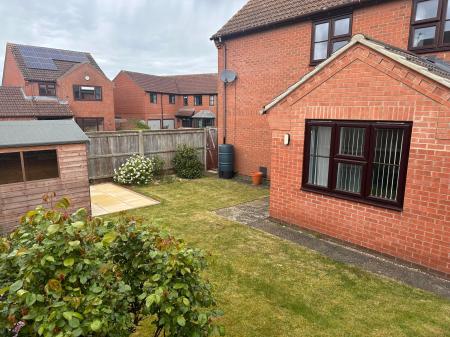 5 bedroom Detached house for sale in Tobias Grove, Stamford, PE9