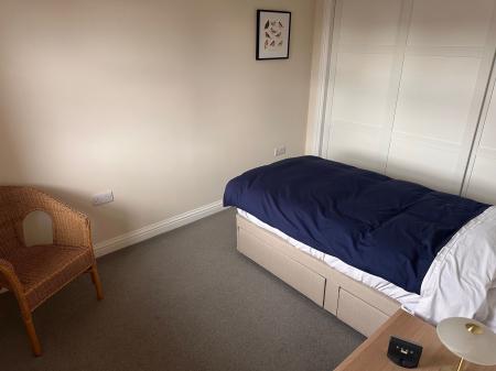 5 bedroom Detached house for sale in Tobias Grove, Stamford, PE9