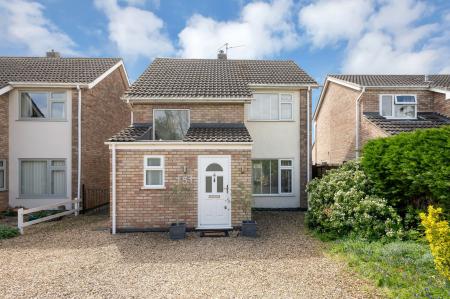 3 bedroom Detached house for sale in Casterton Road, Stamford