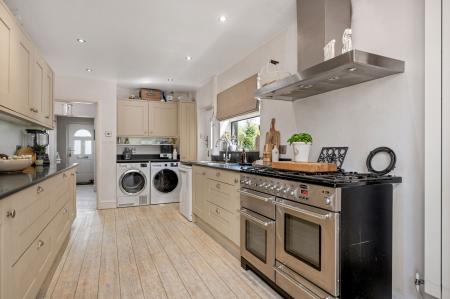 3 bedroom Detached house for sale in Casterton Road, Stamford