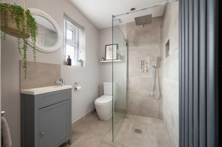 3 bedroom Detached house for sale in Casterton Road, Stamford