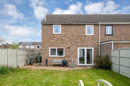 3 bedroom Semi-detached house for sale in Perth Road, Stamford, PE9