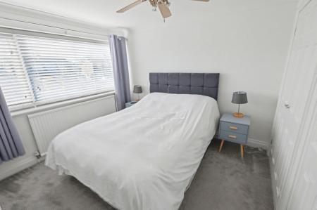 3 bedroom Semi-detached house for sale in Falkirk Close, Stamford, PE9