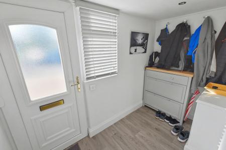 3 bedroom Semi-detached house for sale in Falkirk Close, Stamford, PE9