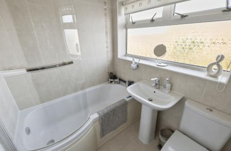 3 bedroom Semi-detached house for sale in Falkirk Close, Stamford, PE9