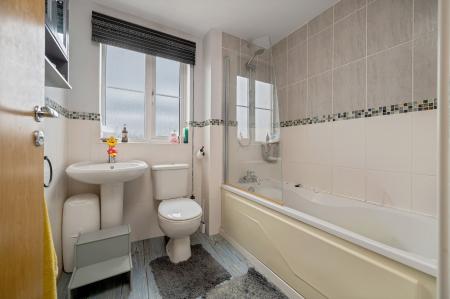 3 bedroom Town house for sale in Little Casterton Road, Stamford, PE9