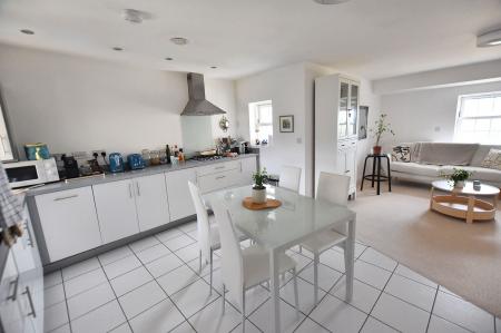 2 bedroom Flat for sale in Bowman Mews, Stamford, PE9